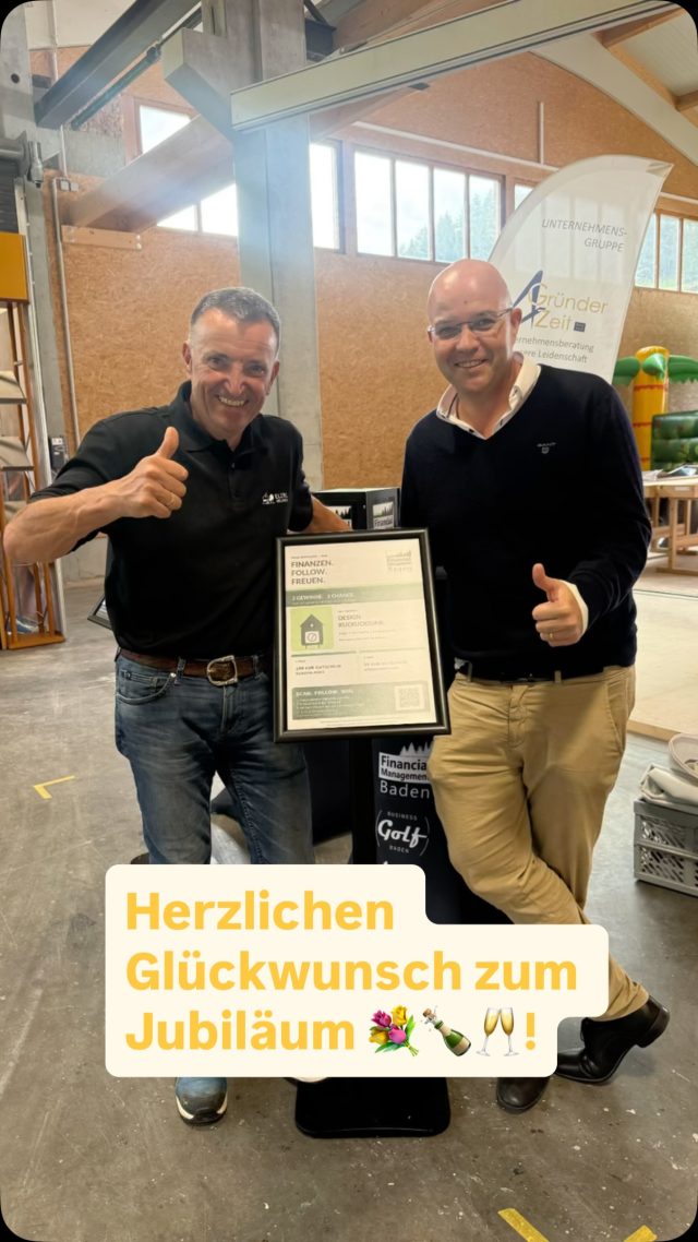 🎉 25 Jahre Elztal Holzhaus GmbH – das muss gefeiert werden! 🏡🥂

Herzlichen Glückwunsch an Stefan, Sigrid, Lisa, Adrian und das gesamte Team zu diesem besonderen Jubiläum! 🎂

Am 17. und 18. Oktober in Schweighausen sind wir als Geschäftspartner mit dabei und freuen uns auf ein großartiges Festwochenende mit euch!

Die Location ist bestens auf jedes Wetter vorbereitet – und auch kulinarisch ist einiges geboten. Freut euch auf spannende Highlights, gute Gespräche und jede Menge Jubiläumsstimmung! ✨

Besucht uns an unserem Stand auf der Partnerausstellung. Wir zeigen euch, welche Fördermöglichkeiten, Zuschüsse und Baufinanzierungen zu eurem Bauvorhaben passen. 🏡💰

🎁 Außerdem wartet unser großes Jubiläumsgewinnspiel mit tollen Preisen auf euch!

Wir freuen uns auf euren Besuch! 🍀

#25JahreElztalHolzhaus #ElztalHolzhaus #FMB #Baufinanzierung #Fördermittel Jubiläum Gewinnspiel Schweighausen Elztal
